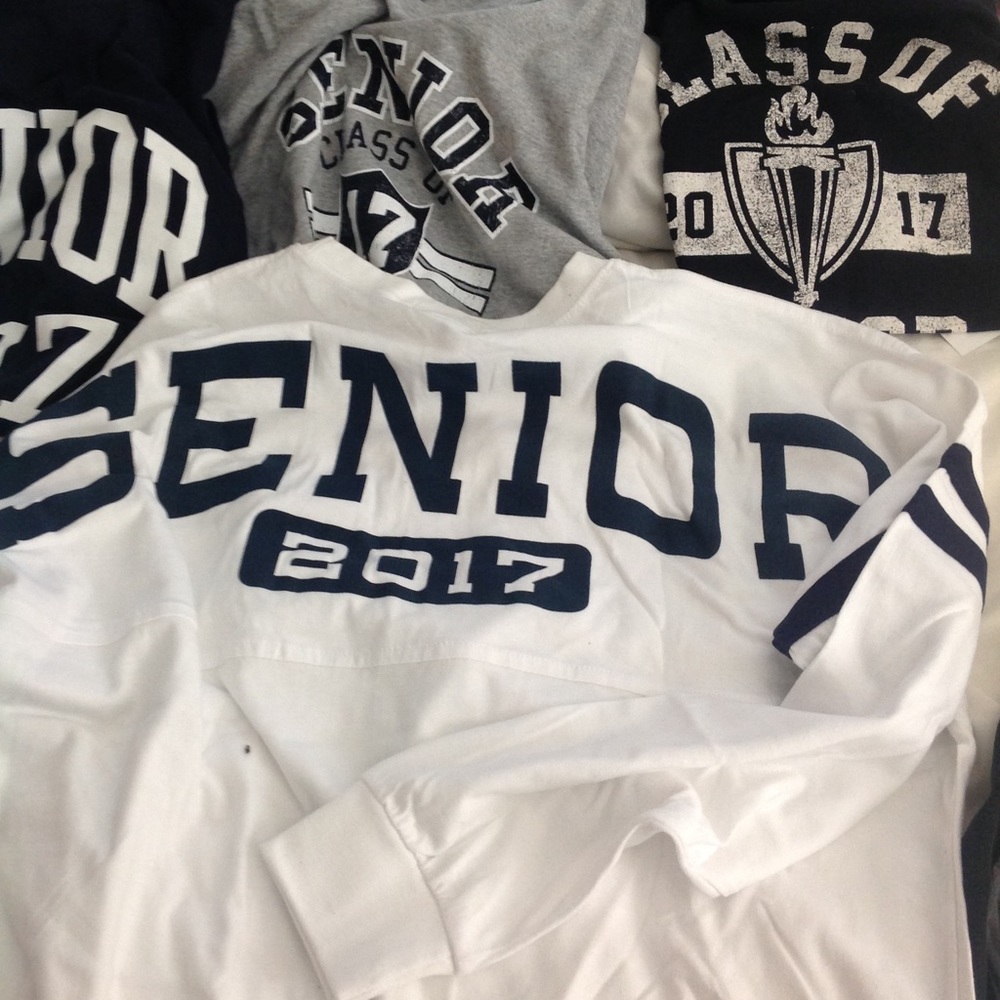 Josten's 2017 senior Long sleeves white shirt XXLarge or Large NEW